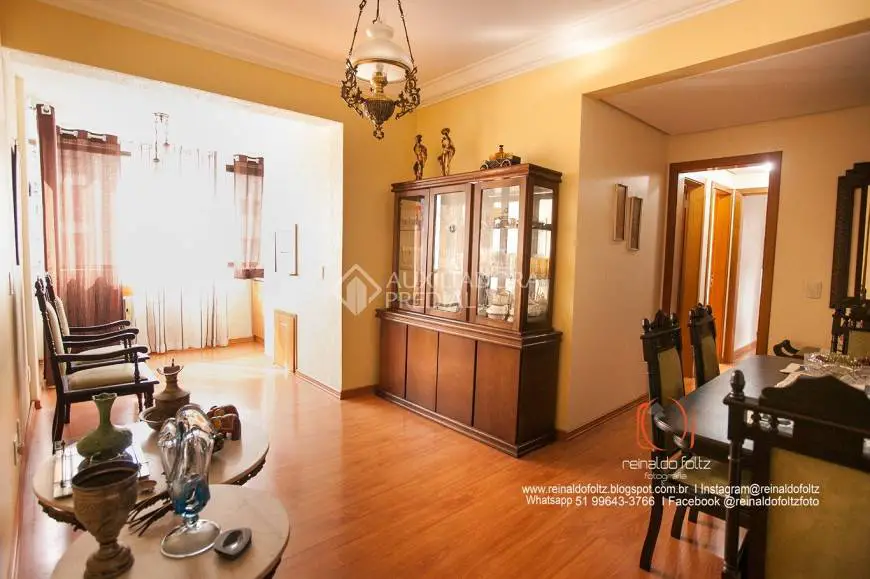 Foto 1 de Apartamento com 3 Quartos à venda, 82m² em Menino Deus, Porto Alegre