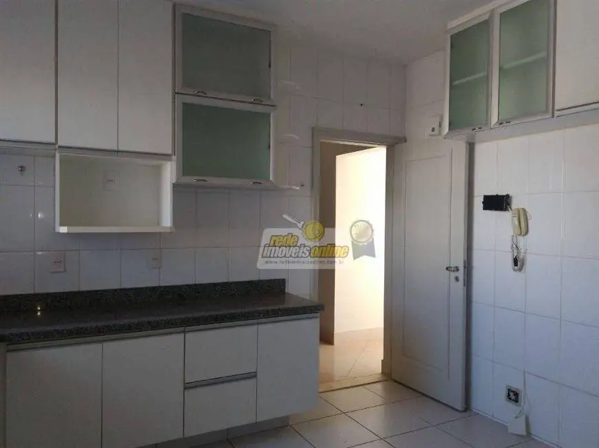 Foto 4 de Apartamento com 3 Quartos à venda, 286m² em Mercês, Uberaba