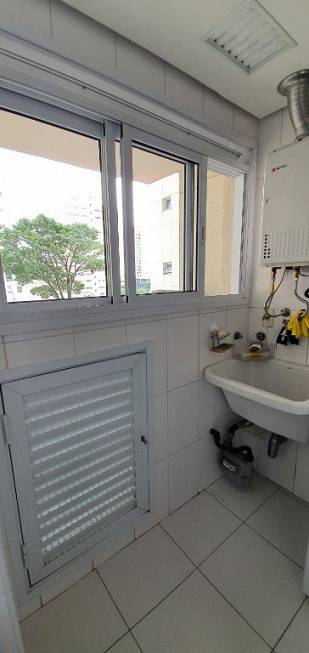Foto 3 de Apartamento com 3 Quartos à venda, 130m² em Tatuapé, São Paulo