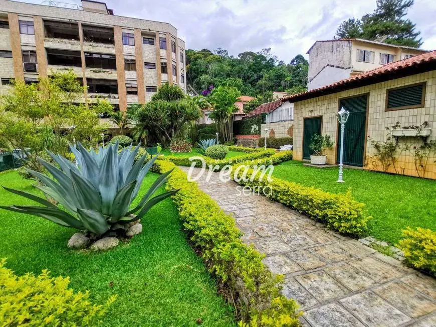 Foto 1 de Apartamento com 3 Quartos à venda, 186m² em Varzea, Teresópolis
