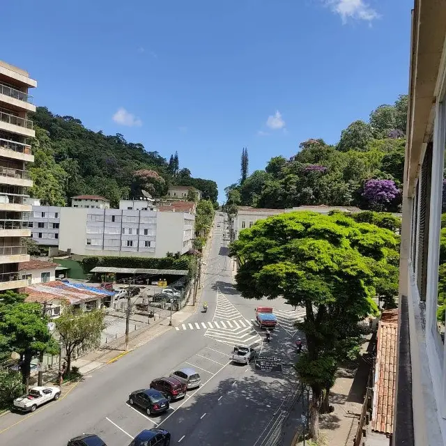 Foto 1 de Apartamento com 4 Quartos à venda, 142m² em Centro, Petrópolis