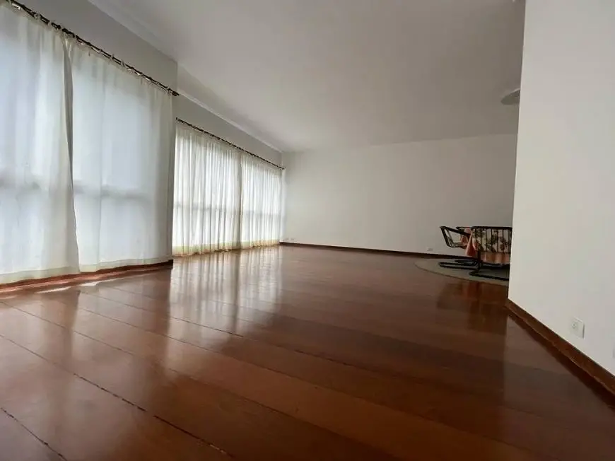 Foto 4 de Apartamento com 4 Quartos à venda, 170m² em Leblon, Rio de Janeiro