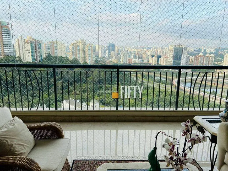 Foto 1 de Apartamento com 4 Quartos à venda, 700m² em Morumbi, São Paulo