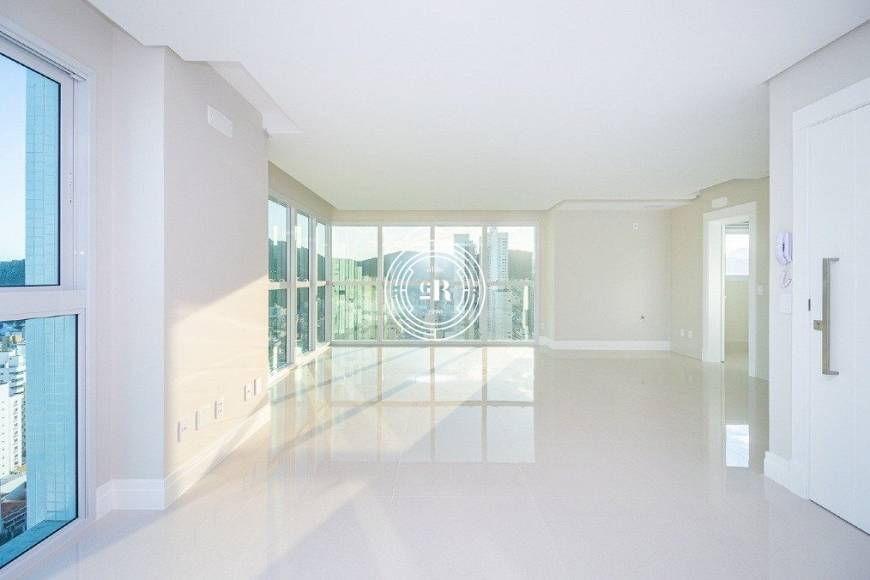Foto 4 de Apartamento com 4 Quartos à venda, 140m² em Quadra Mar Centro, Balneário Camboriú