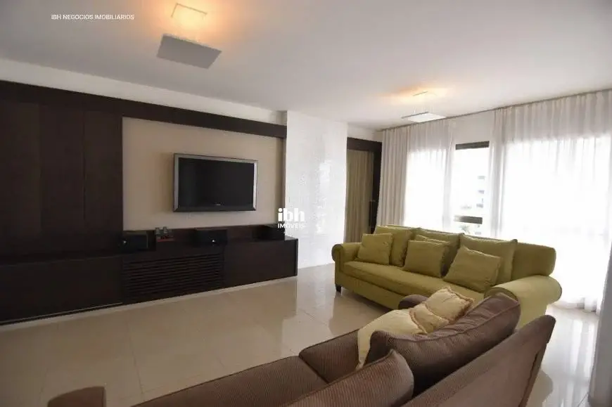 Foto 1 de Apartamento com 4 Quartos para alugar, 272m² em Vila da Serra, Nova Lima