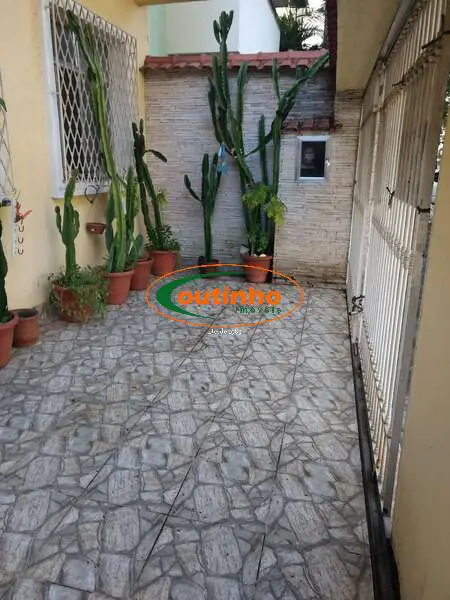 Foto 1 de Casa com 2 Quartos à venda, 180m² em Tijuca, Rio de Janeiro