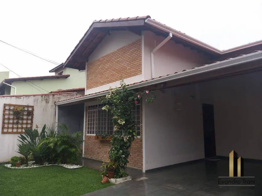Foto 3 de Casa com 3 Quartos à venda, 103m² em Jardim das Indústrias, São José dos Campos