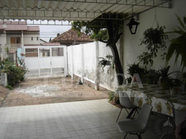 Foto 3 de Casa com 4 Quartos à venda, 170m² em Medianeira, Porto Alegre