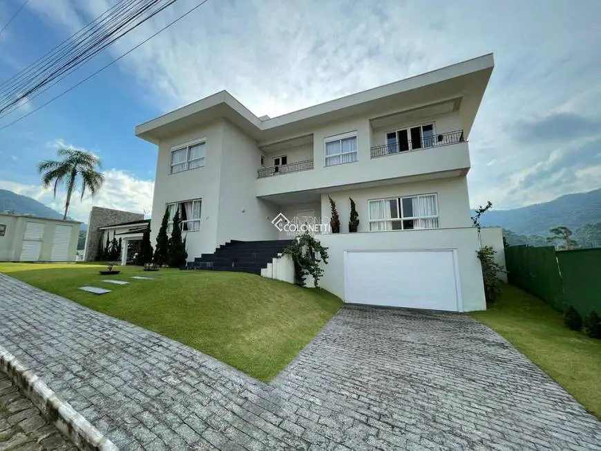 Foto 1 de Casa com 5 Quartos à venda, 571m² em Ariribá, Balneário Camboriú