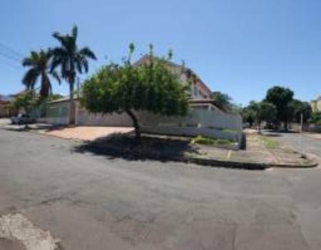 Foto 1 de Casa com 5 Quartos à venda, 496m² em Jardim dos Estados, Campo Grande