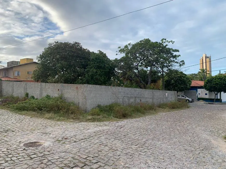 Foto 1 de Lote/Terreno à venda, 638m² em Ponta Negra, Natal