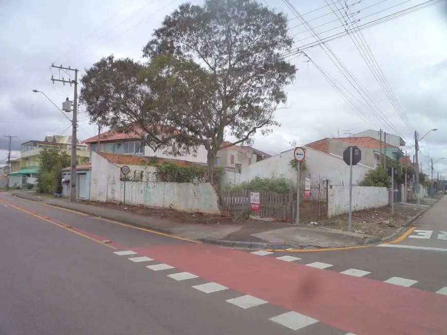 Foto 1 de Lote/Terreno para alugar, 305m² em Sitio Cercado, Curitiba