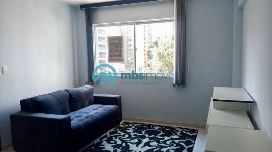Foto 1 de Apartamento com 1 Quarto para alugar, 43m² em Centro, Curitiba
