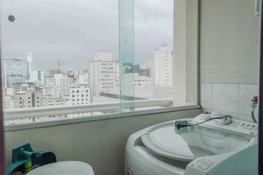 Foto 5 de Apartamento com 2 Quartos à venda, 45m² em Jardins, São Paulo