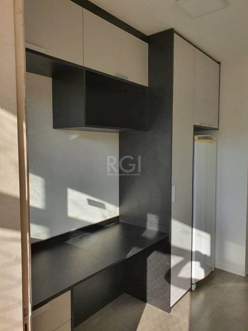 Foto 5 de Apartamento com 2 Quartos à venda, 80m² em Medianeira, Porto Alegre