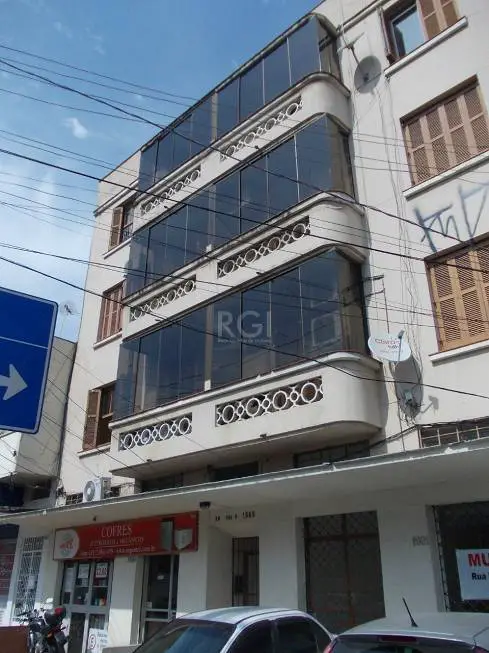 Foto 1 de Apartamento com 2 Quartos à venda, 79m² em Navegantes, Porto Alegre