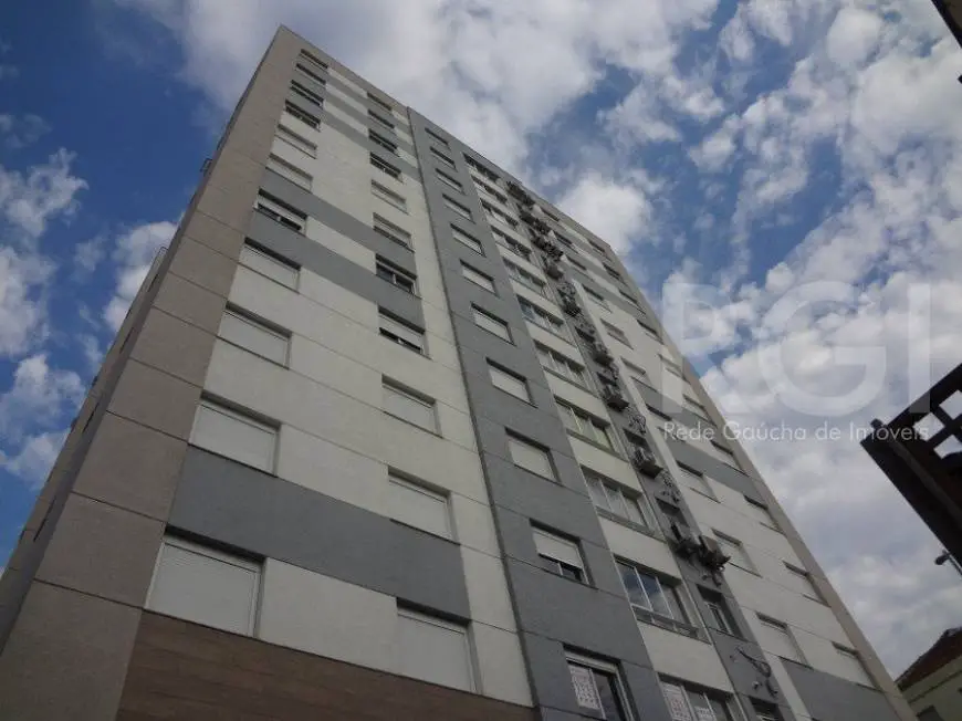 Foto 1 de Apartamento com 2 Quartos à venda, 56m² em Santa Cecília, Porto Alegre