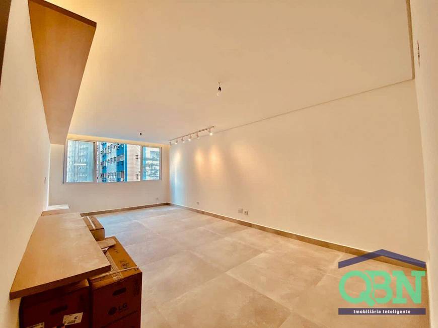 Foto 1 de Apartamento com 3 Quartos para alugar, 127m² em Gonzaga, Santos