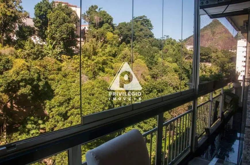Foto 4 de Apartamento com 3 Quartos à venda, 114m² em Laranjeiras, Rio de Janeiro