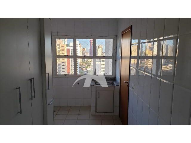 Foto 3 de Apartamento com 3 Quartos à venda, 10m² em Rezende Junqueira, Uberlândia