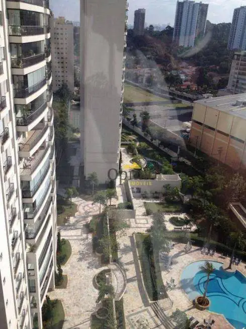 Foto 1 de Apartamento com 3 Quartos para alugar, 132m² em Santo Amaro, São Paulo