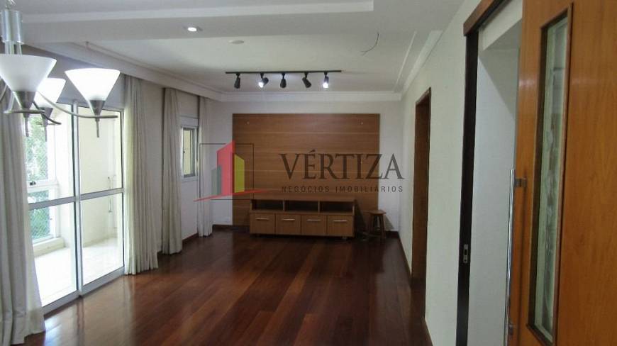 Foto 4 de Apartamento com 3 Quartos para alugar, 138m² em Vila Olímpia, São Paulo