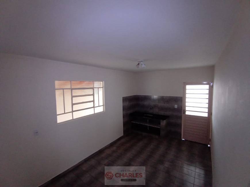 Foto 5 de Casa com 2 Quartos para alugar, 112m² em Conjunto Residencial Anselmo Lopes Bueno, Mogi Mirim