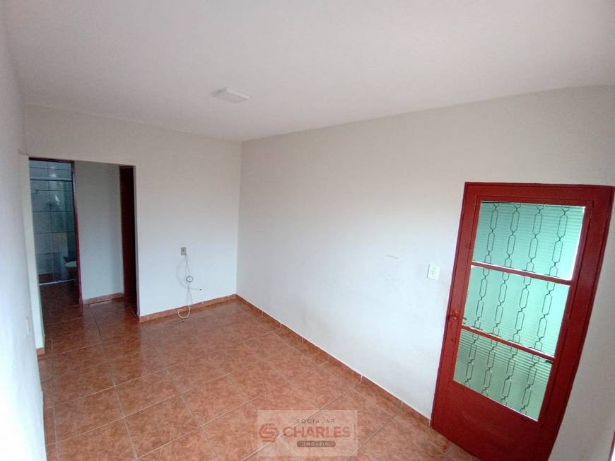 Foto 1 de Casa com 2 Quartos para alugar, 82m² em Jardim Bi Centenario, Mogi Mirim