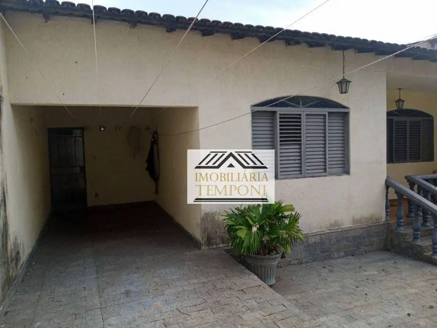 Foto 3 de Casa com 3 Quartos para venda ou aluguel, 140m² em Campo Alegre, Belo Horizonte