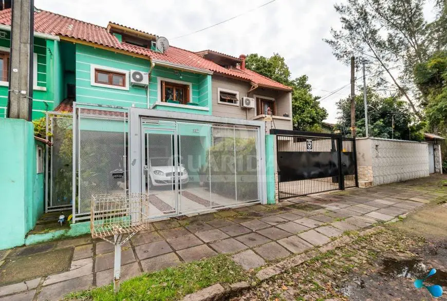 Foto 2 de Casa com 3 Quartos à venda, 166m² em Guarujá, Porto Alegre