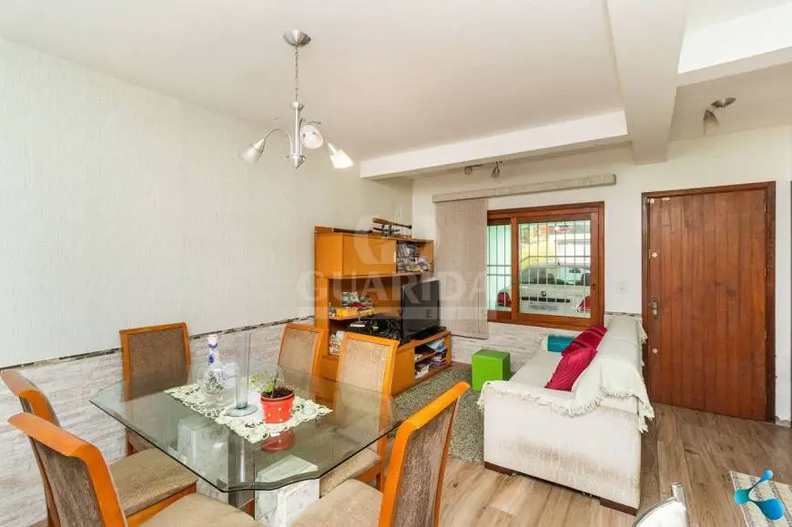 Foto 5 de Casa com 3 Quartos à venda, 166m² em Guarujá, Porto Alegre