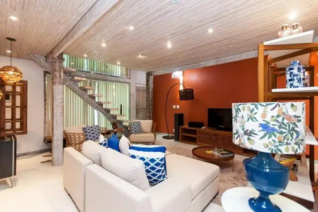 Foto 4 de Casa com 4 Quartos para alugar, 850m² em Glória, Macaé