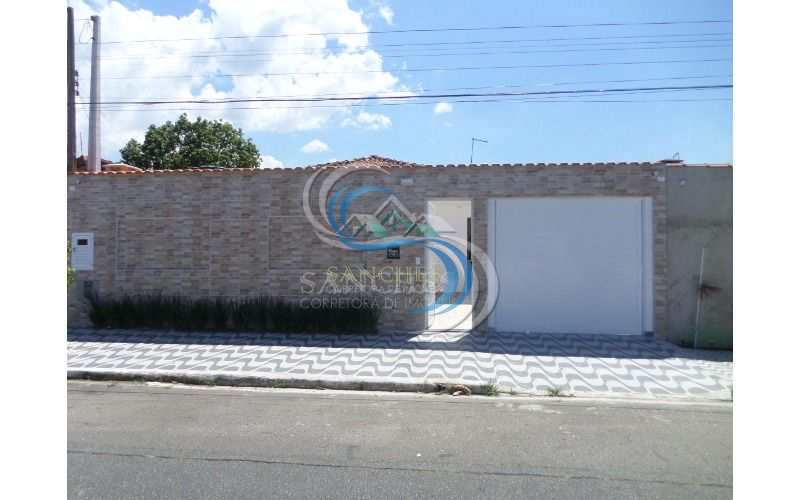 Foto 1 de Casa com 4 Quartos à venda, 151m² em Solemar, Praia Grande