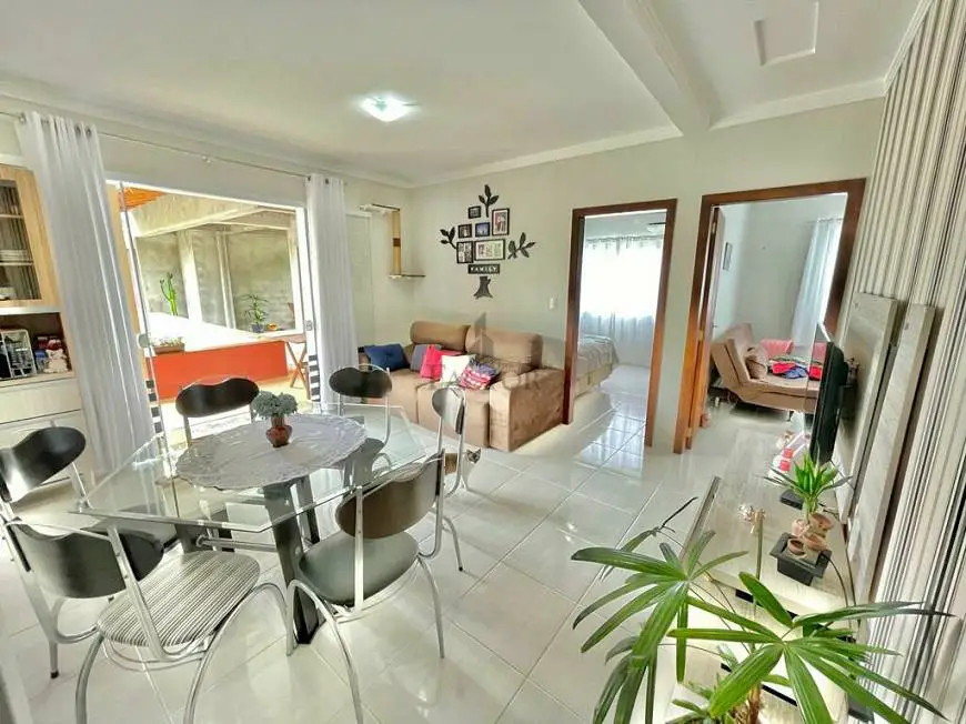 Foto 2 de Casa com 4 Quartos à venda, 235m² em Vila Germer, Timbó