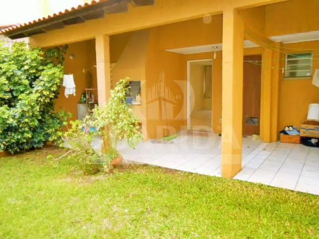 Foto 1 de Casa com 5 Quartos à venda, 270m² em Rubem Berta, Porto Alegre