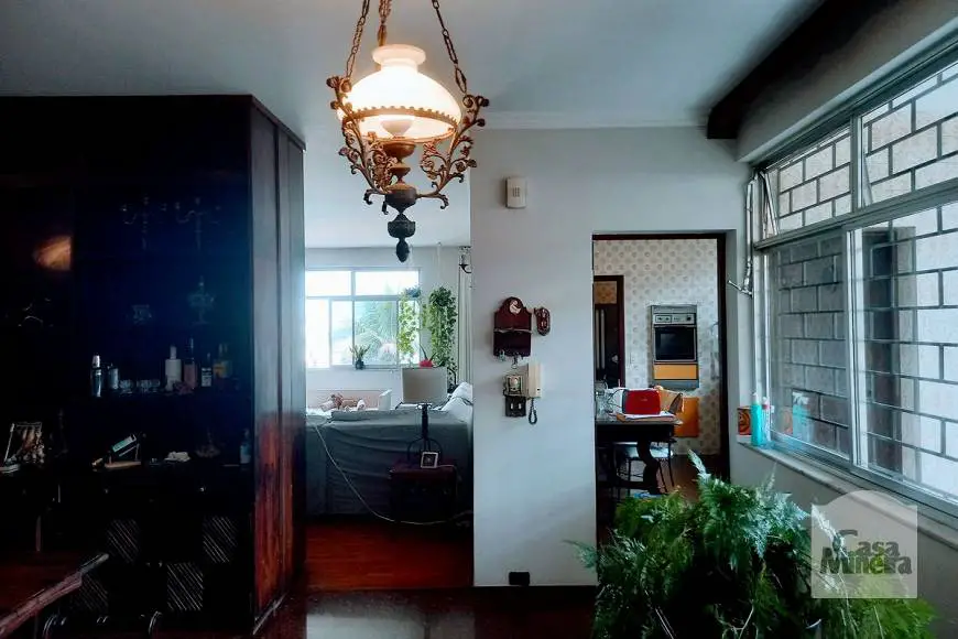 Foto 5 de Casa com 5 Quartos à venda, 240m² em São Luíz, Belo Horizonte