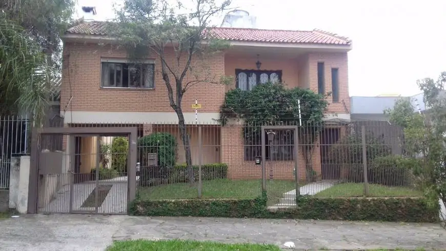 Foto 1 de Casa com 6 Quartos à venda, 300m² em Jardim Botânico, Porto Alegre