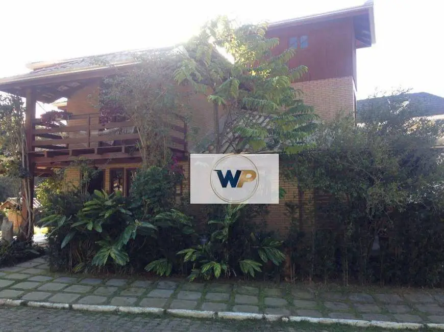 Foto 4 de Casa de Condomínio com 3 Quartos para alugar, 250m² em Ariribá, Balneário Camboriú
