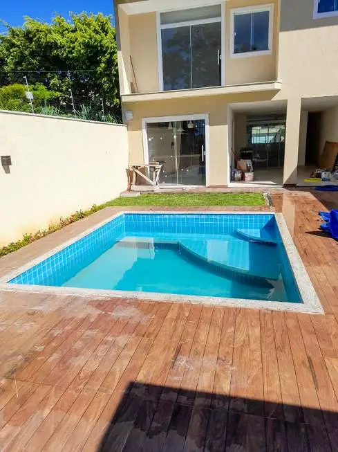 Foto 1 de Casa de Condomínio com 3 Quartos à venda, 263m² em Lagoa, Macaé