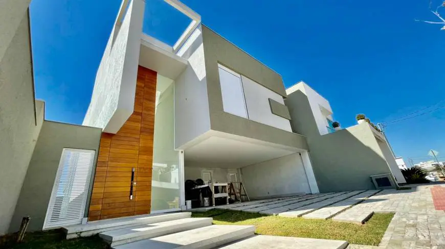 Foto 1 de Casa de Condomínio com 4 Quartos à venda, 360m² em Portal Do Sol, Contagem