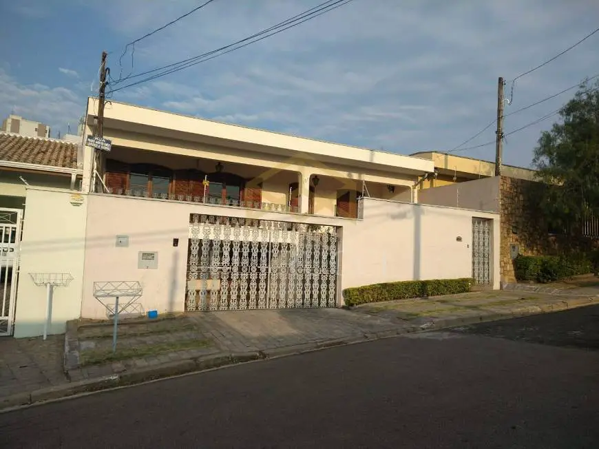 Foto 1 de Sobrado com 4 Quartos à venda, 296m² em Jardim Chapadão, Campinas