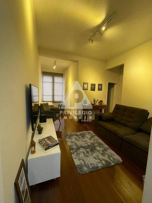 Foto 1 de Apartamento com 1 Quarto à venda, 45m² em Leme, Rio de Janeiro