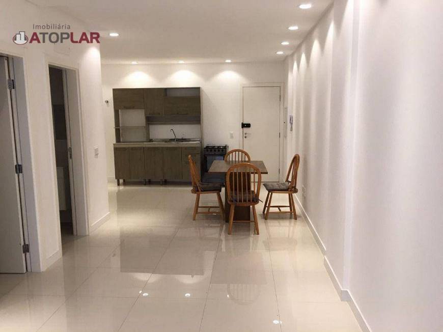 Foto 2 de Apartamento com 1 Quarto para alugar, 54m² em Nacoes, Balneário Camboriú