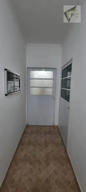 Foto 2 de Apartamento com 1 Quarto para alugar, 30m² em Vila Albertina, São Paulo