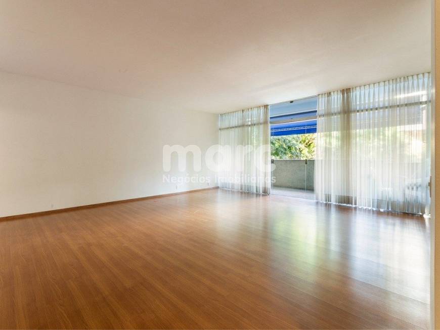 Foto 2 de Apartamento com 2 Quartos para alugar, 199m² em Bela Vista, São Paulo