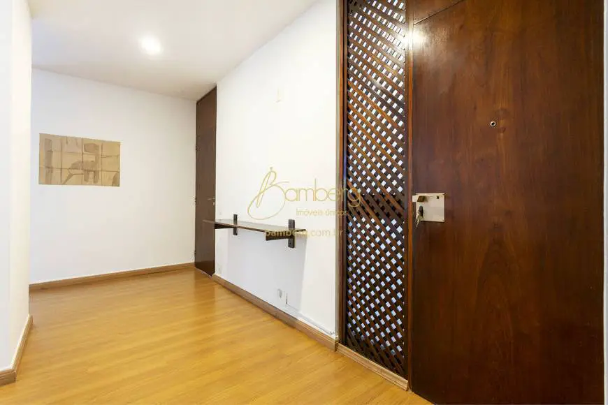Foto 5 de Apartamento com 2 Quartos para alugar, 200m² em Bela Vista, São Paulo