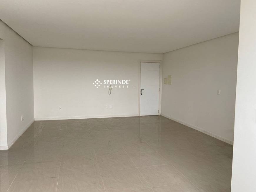 Foto 2 de Apartamento com 2 Quartos para alugar, 73m² em Cinquentenário, Caxias do Sul