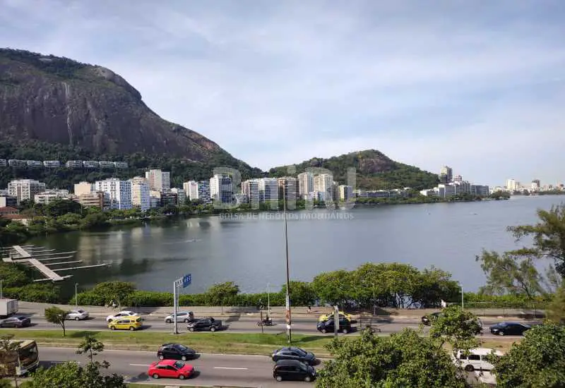 Foto 1 de Apartamento com 2 Quartos para alugar, 55m² em Lagoa, Rio de Janeiro