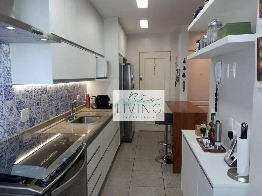 Foto 1 de Apartamento com 3 Quartos à venda, 128m² em Barra da Tijuca, Rio de Janeiro