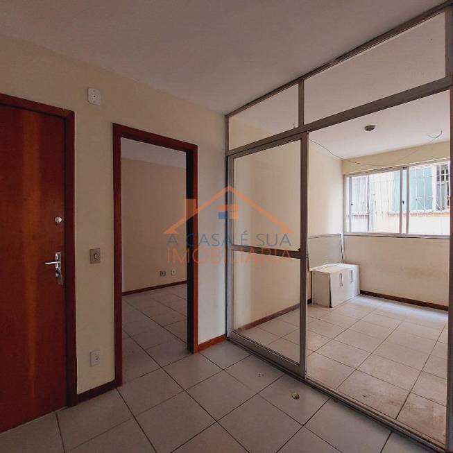 Foto 1 de Apartamento com 3 Quartos para alugar, 45m² em Monte Castelo, Contagem